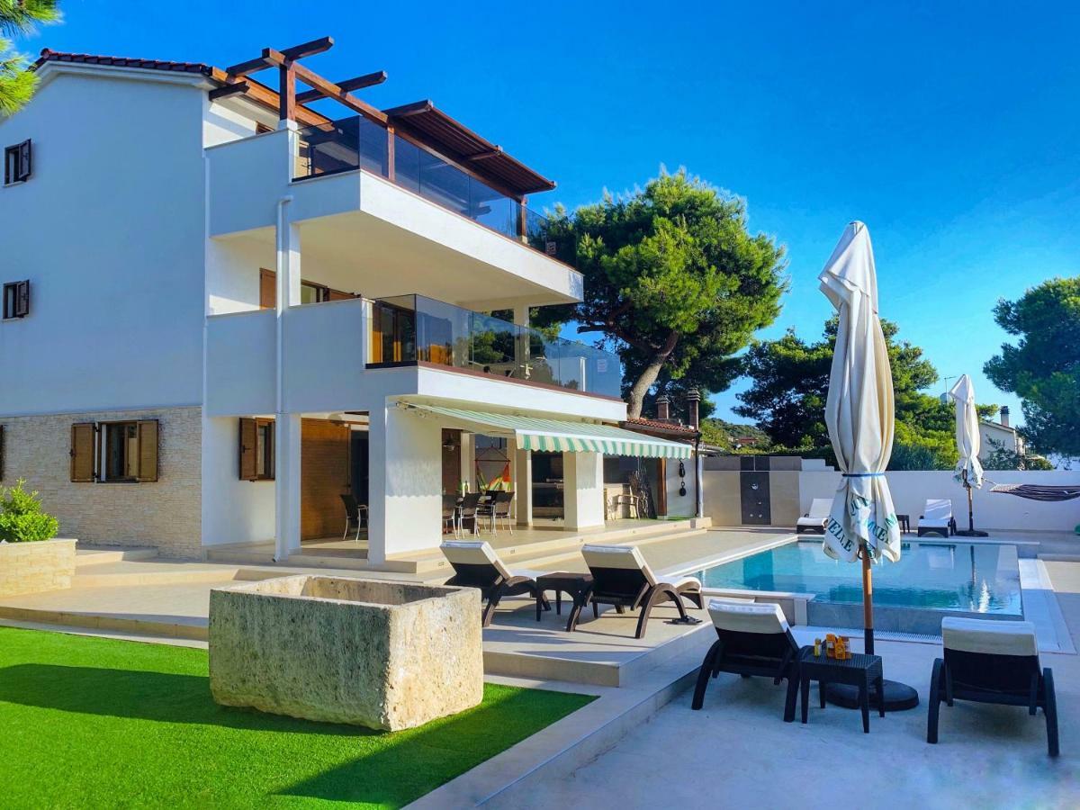 Casa Del Capitano Vila Ražanj Exterior foto